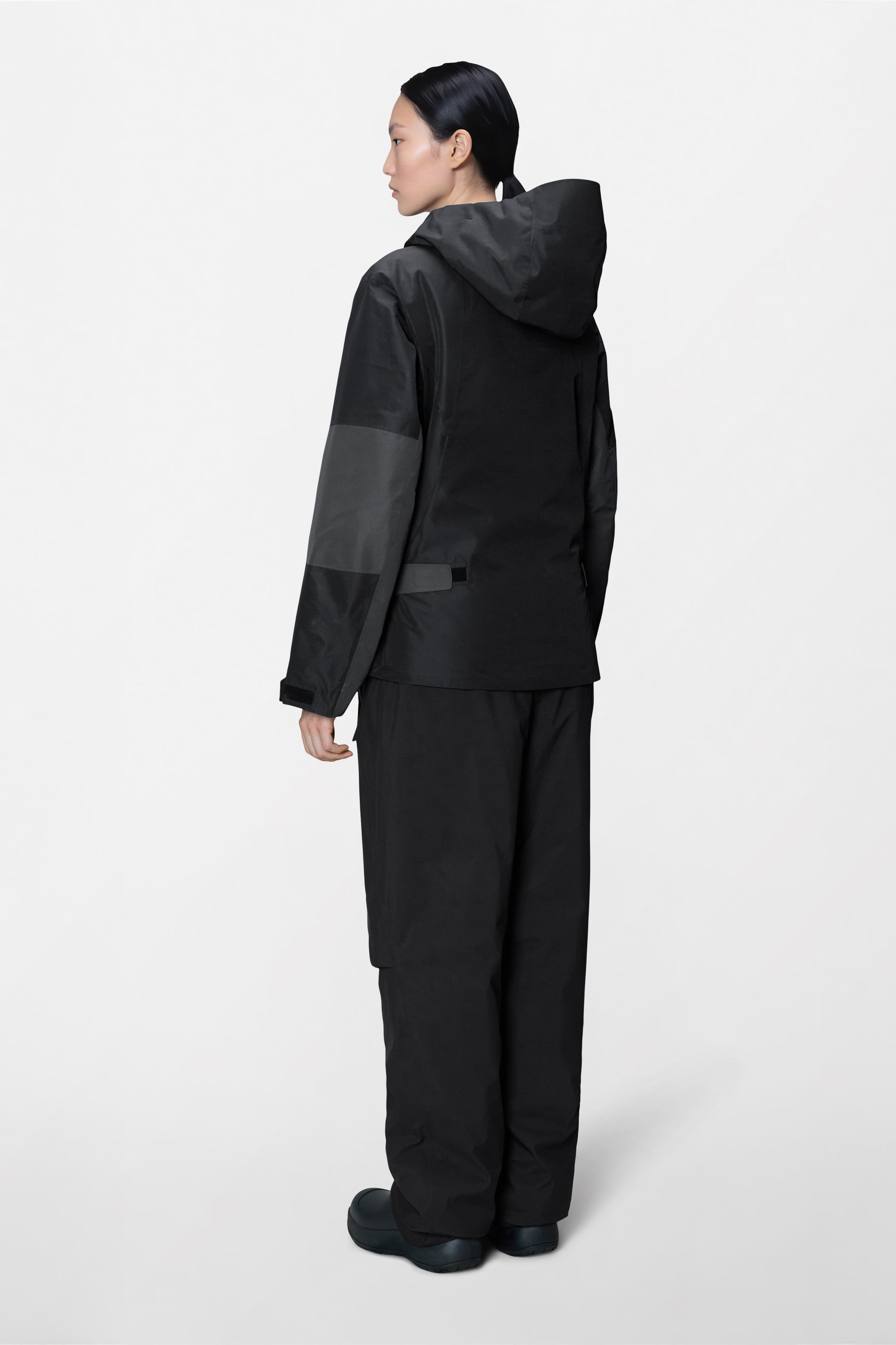 RAINS Niseko Insulated W Jacket Black Onyx Jacket