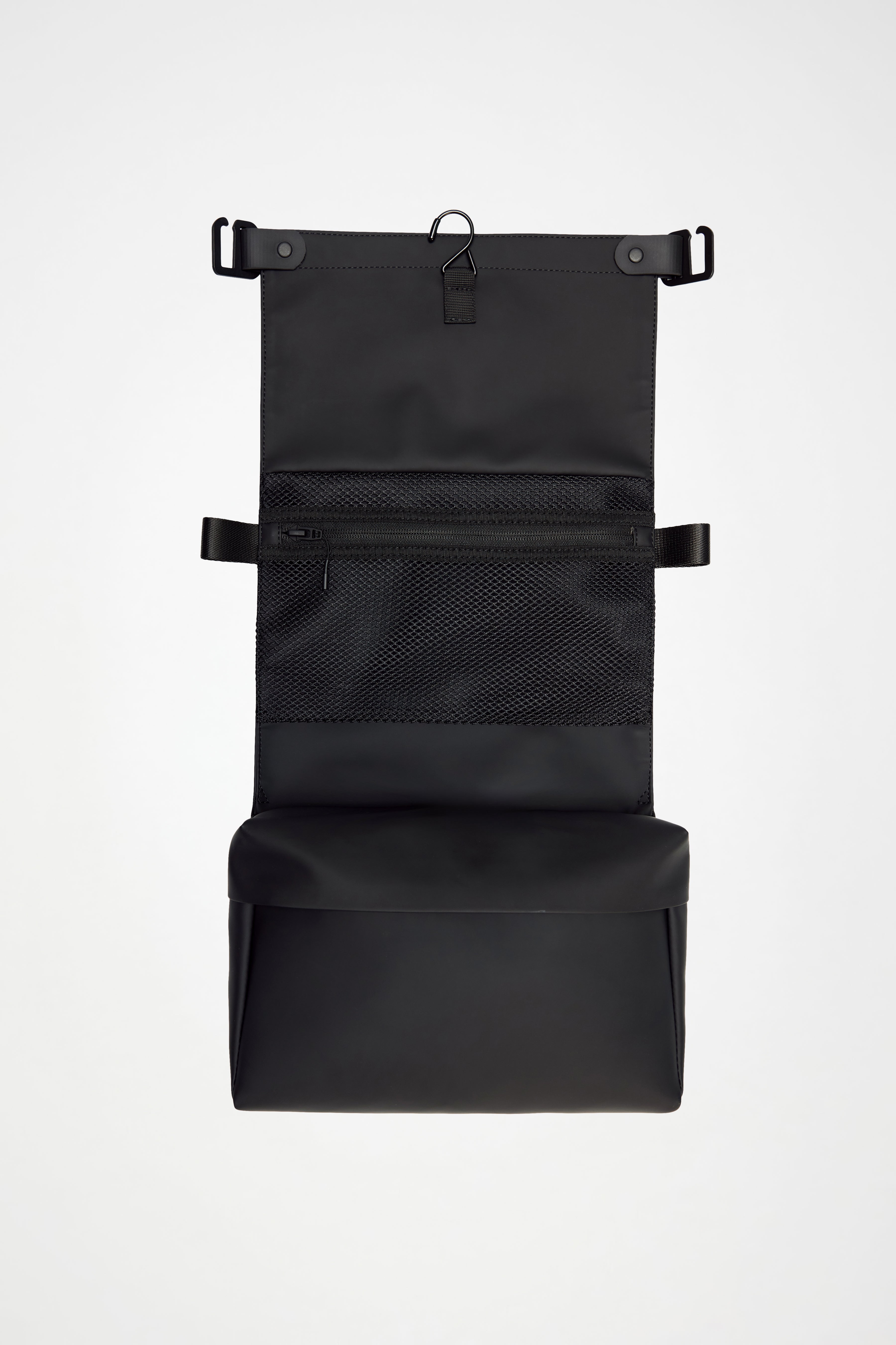RAINS OTG Wash Bag Black 3.50L H20 x D6 x W27 cm Wash Bag